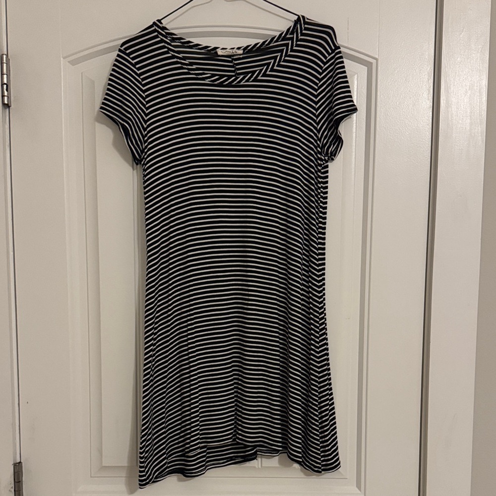 Black and White Striped Women's T-shirt Dress